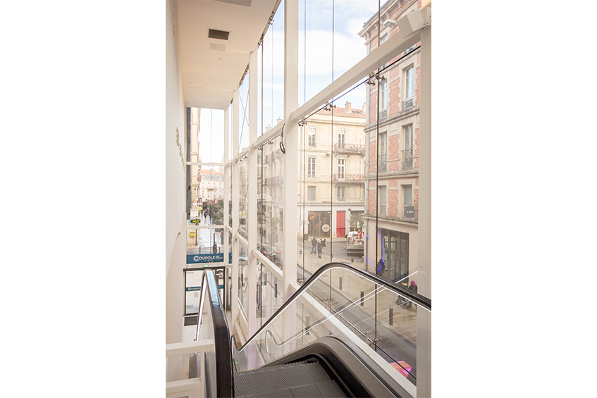 Cazenove Architecte Centre Commercial Tertiaire La Coupole Halles Nimes 003